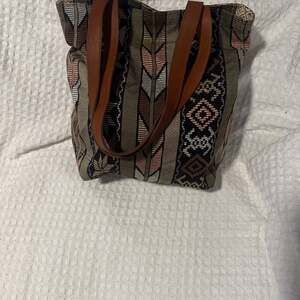 Boho Tribal Woven Tapestry Tote Bag - Earth Tone Geometric Pattern